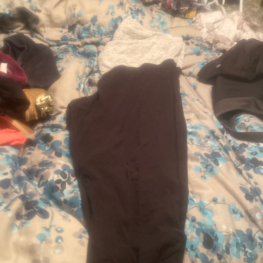 Maternity yoga pants capris